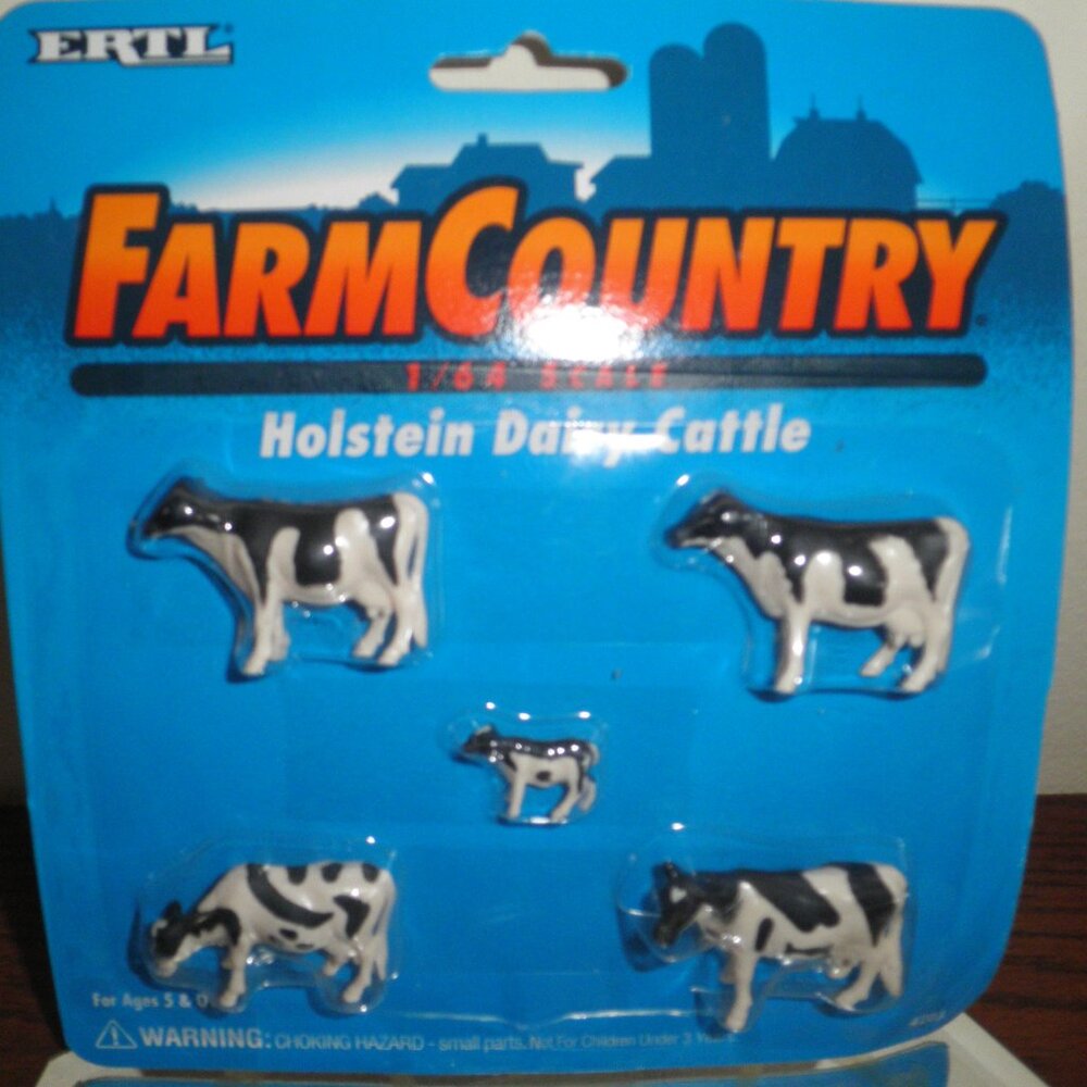 New Vintage 1/64 Ertl Farm Country Holstein Dairy Cattle Cows 5 Pack